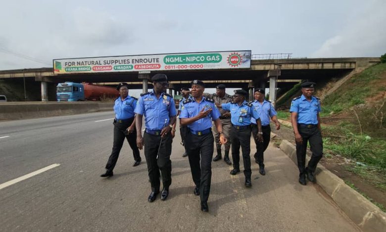 Video: Sagamu Interchange: Ogun Police deploy officers, suspend trading activities