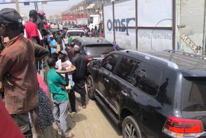 Protest by truck drivers grounds movement on Abuja-Keffi expressway