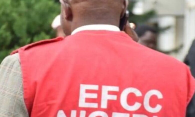 EFCC arrests three over suspected naira mutilation EFCC arrests three over suspected naira mutilation