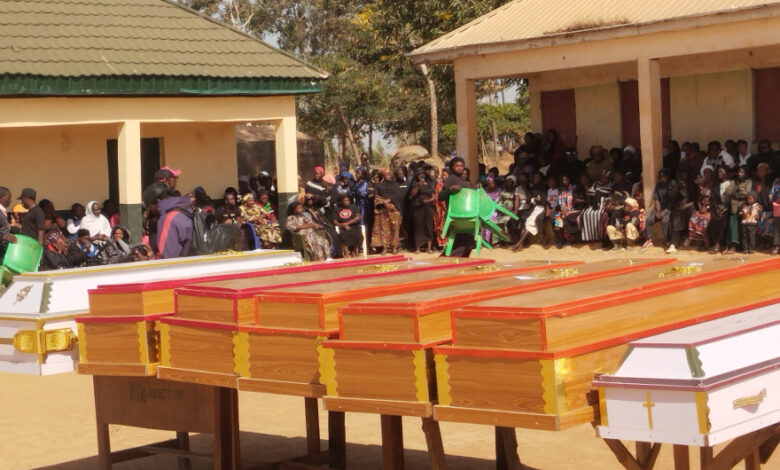 Plateau monarch calls for ban on open grazing amid rising insecurity Plateau monarch calls for ban on open grazing amid rising insecurity