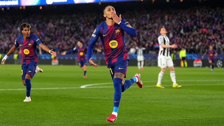 Barcelona thrash Newcastle 7-2 as Raphinha, Lewandowski net braces Barcelona thrash Newcastle 7-2 as Raphinha, Lewandowski net braces