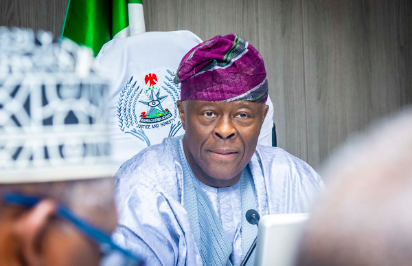 BREAKING: FG approves transition period for direct oil revenue payments into federation account BREAKING: FG approves transition period for direct oil revenue payments into federation account