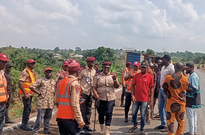 FRSC worried over death of 11 in one month, vows end to black spot crashes in Anambra FRSC worried over death of 11 in one month, vows end to black spot crashes in Anambra