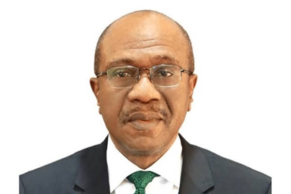 ‘We recovered ,045,000, property documents from Emefiele’s lawyer’ – EFCC’s operative tells court ‘We recovered ,045,000, property documents from Emefiele’s lawyer’ – EFCC’s operative tells court