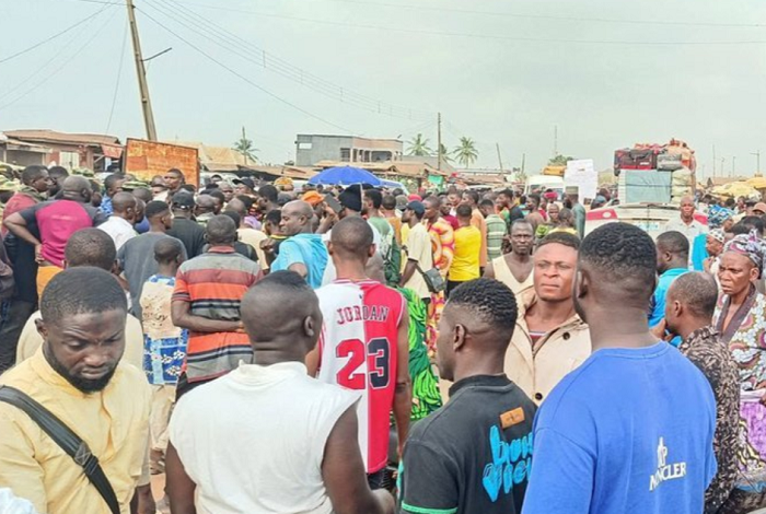 Insecurity: Angry residents block Abuja highway over rising kidnappings, killings in Ondo Insecurity: Angry residents block Abuja highway over rising kidnappings, killings in Ondo