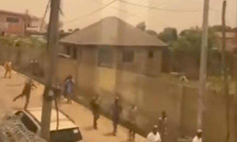 UPDATED: Suspected thugs attack ex-deputy governor Gbolarumi’s residence in Ibadan UPDATED: Suspected thugs attack ex-deputy governor Gbolarumi’s residence in Ibadan