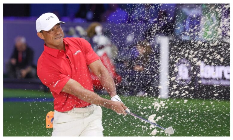 BREAKING: Tiger Woods involved in car crash BREAKING: Tiger Woods involved in car crash
