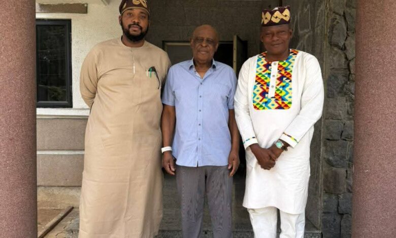 Hon Rasheed Kashamu commends Osoba for steadfast committment to progressive ideals 