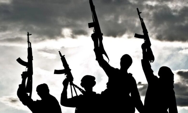 Gunmen storm Plateau smoking spot, kill three, injure teenage girl 