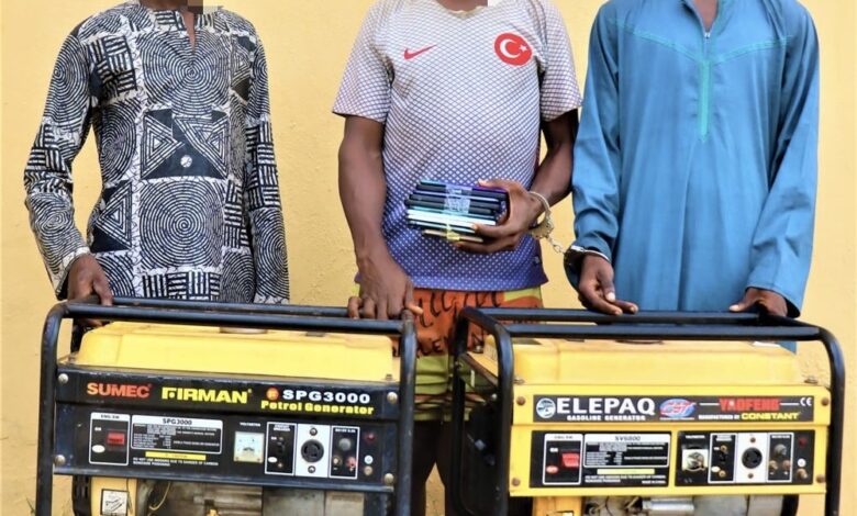 Ogun: Police arrest ‘Stone’, five others for theft, recover generators, firearms Ogun: Police arrest ‘Stone’, five others for theft, recover generators, firearms