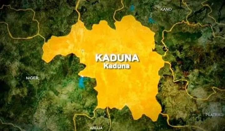 Mob lynches Islamic teacher over alleged child theft in Kaduna Mob lynches Islamic teacher over alleged child theft in Kaduna