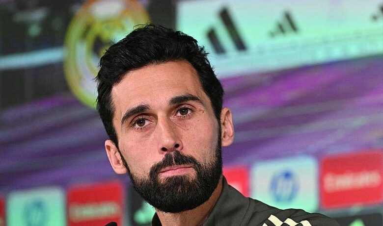 EPL: Referees helped Man Utd avoid defeat – Fulham manager, Arbeloa EPL: Referees helped Man Utd avoid defeat – Fulham manager, Arbeloa