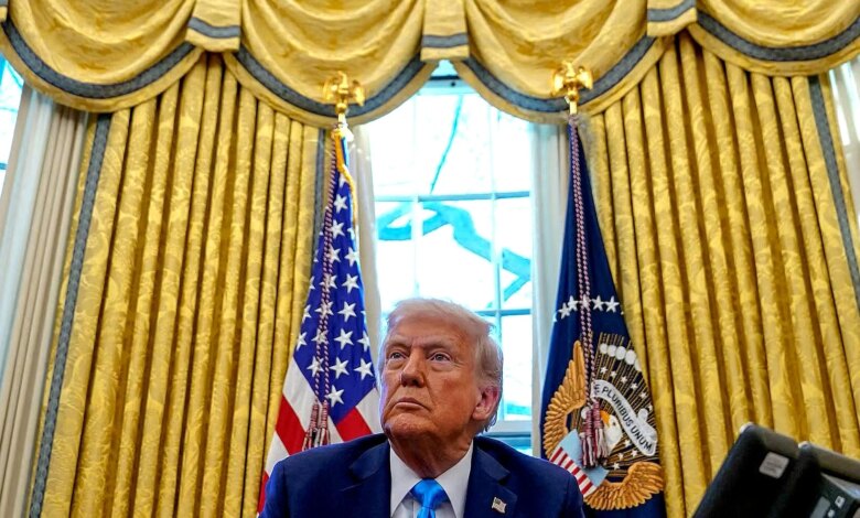 Trump bans CNN, MSNOW, Politico from White House, warns others Trump bans CNN, MSNOW, Politico from White House, warns others