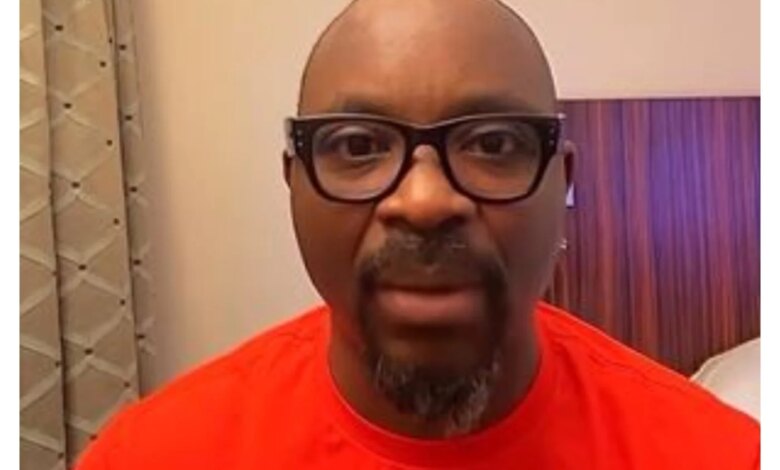 Isaac Fayose questions viral video of army officers ‘supervising’ bread sharing Isaac Fayose questions viral video of army officers ‘supervising’ bread sharing